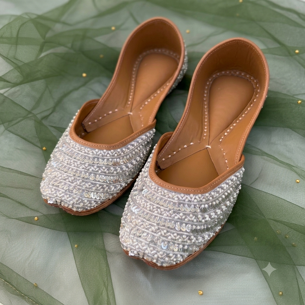 Aaina Signature Jutti